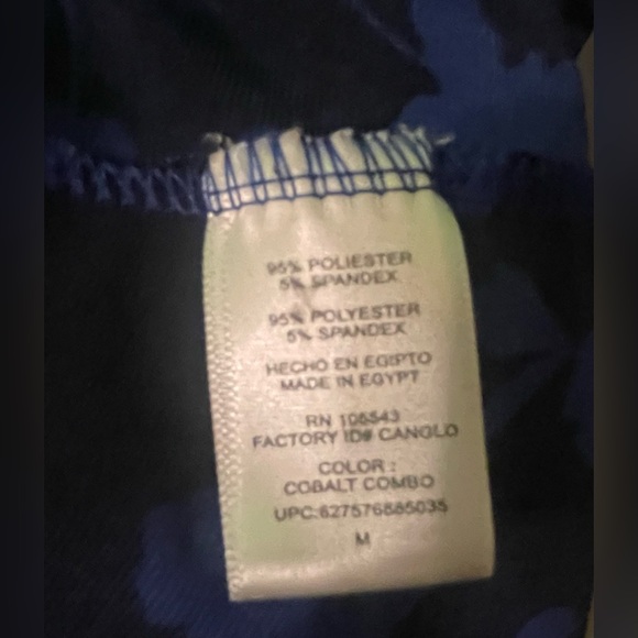 Daisy Fuentes Black & Blue Floral V-Neck Tunic - Picture 4 of 5